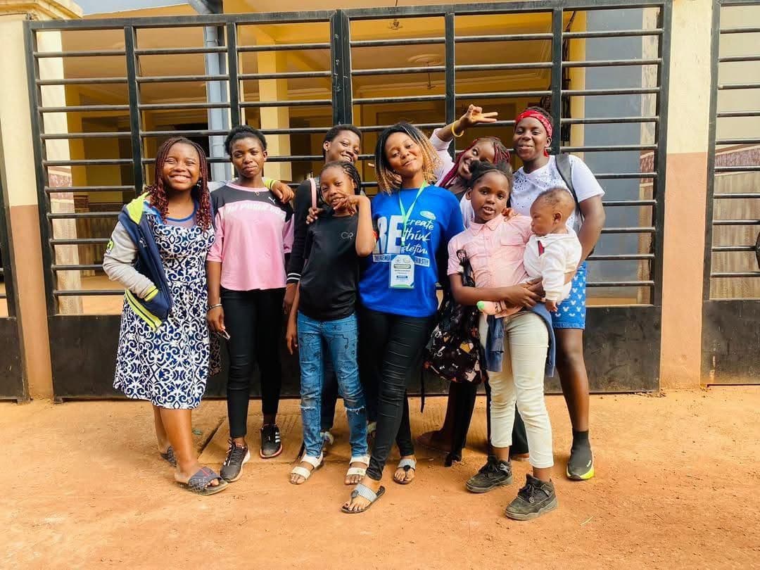 Giiyo Tech founder Maureen with students